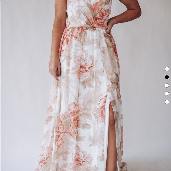 Floral Maxi Dress - Picture 4 of 8
